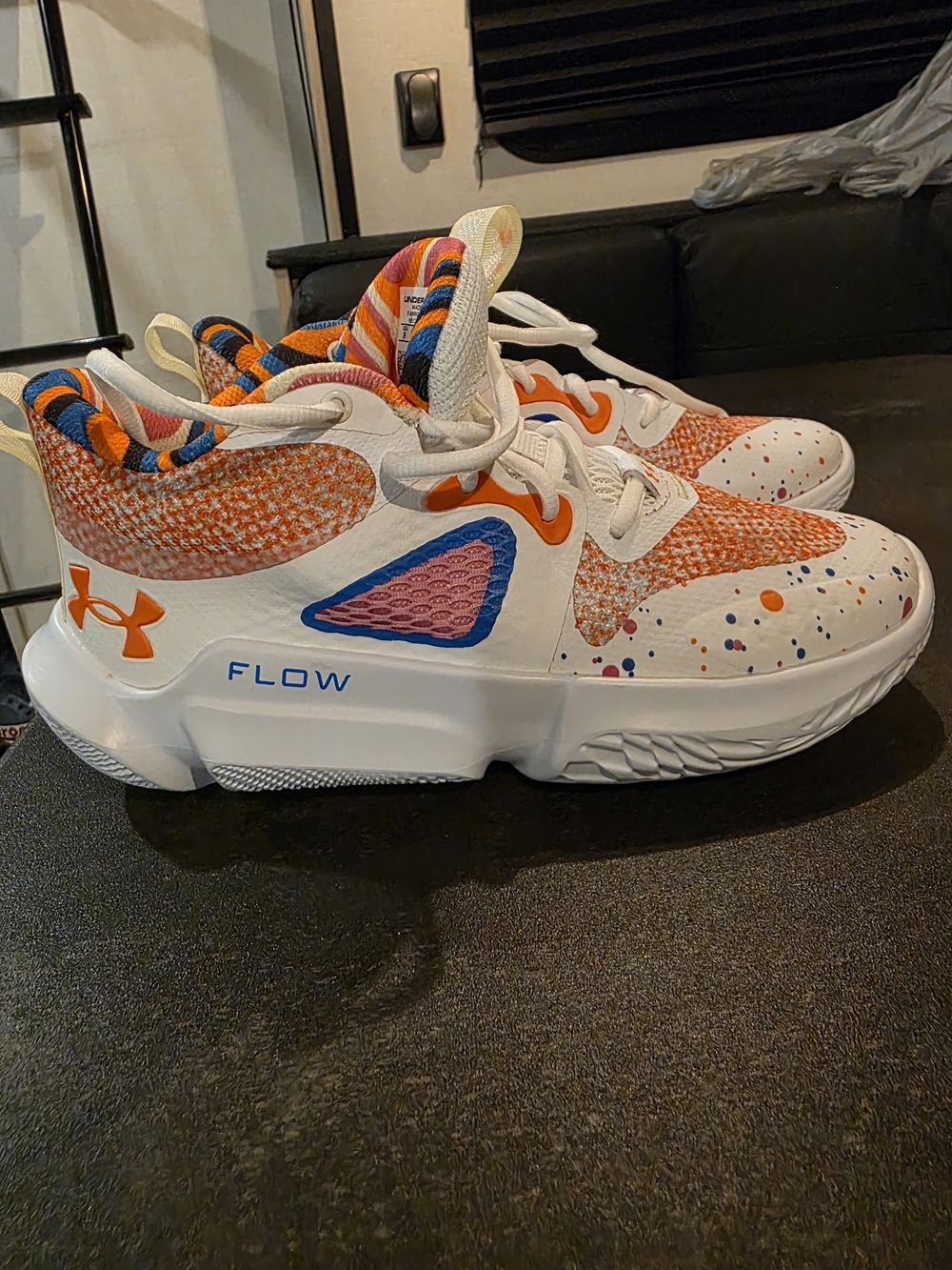 Womens Under Armour Flow Breakthrough Sneakers Size 8  Basketball